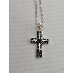Gorgeous Cross & Heart Ladies 925 Sterling Silver Center Pendant 18" Necklace